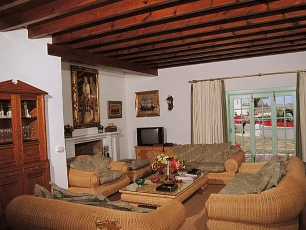 Casa Del Embajador