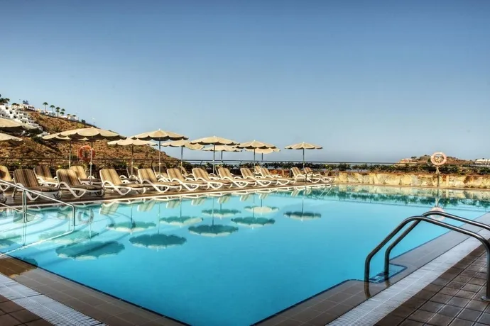 Holiday Club Sol Amadores 3