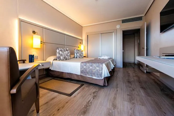 Spring Arona Gran Hotel - Adults Only 2