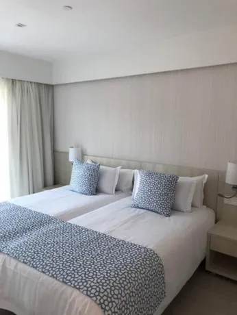 LIVVO Dunagolf Suites 2