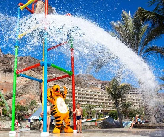 LIVVO Costa Taurito & Aquapark 3