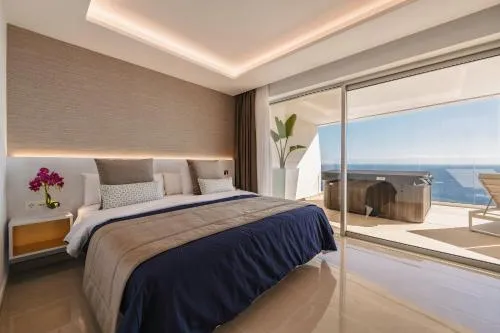 Grand Horizon Luxury Boutique Apartments 3
