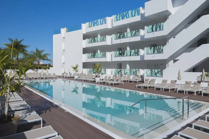Atlantic Mirage Suites and Spa - Adults Only 2