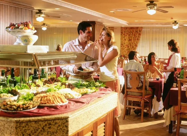 Hotel Riu Oliva Beach 3