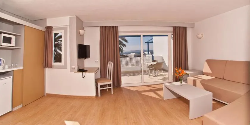 HL Paradise Island 3
