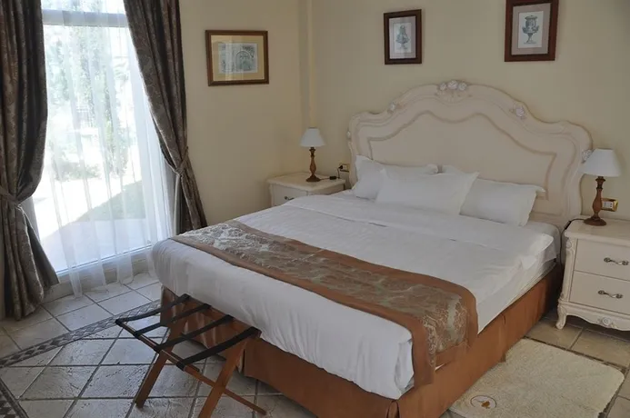 Flamingo Suites Boutique Hotel 2