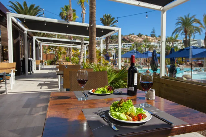 Corallium Beach By Lopesan Hotels - Adults Only 3