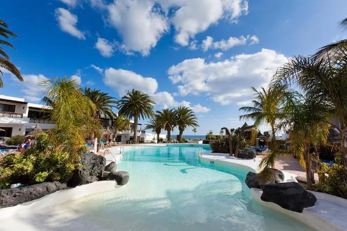 R2 Bahía Kontiki Beach Apartments 2