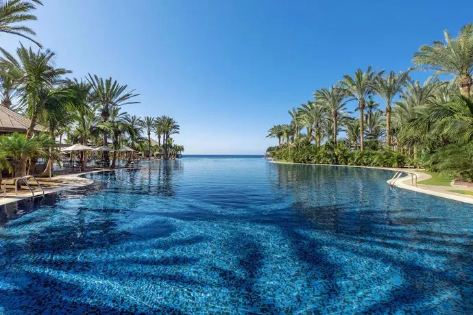Unique Club at Lopesan Costa Meloneras Resort 3