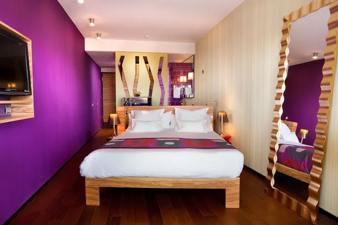 Bohemia Suites and Spa - Adults Only 3