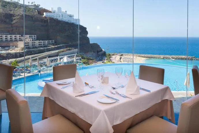 Gloria Palace Royal and Spa 2